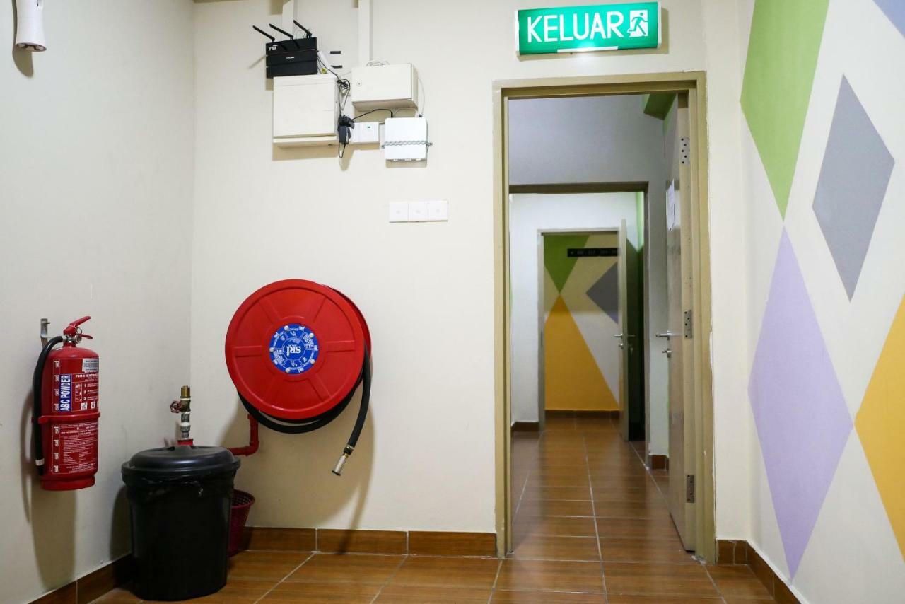Hotel 126 Sepang Dış mekan fotoğraf