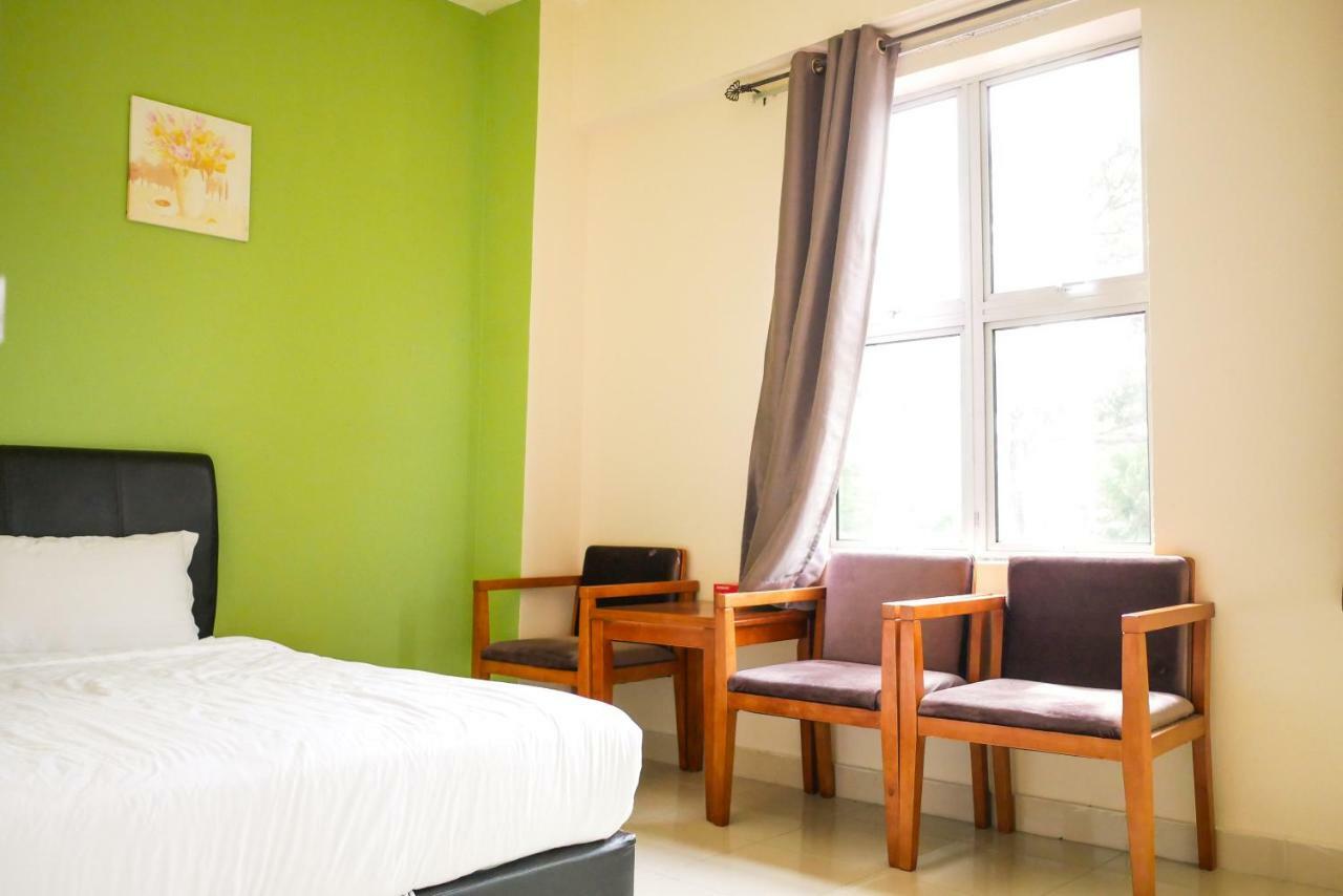 Hotel 126 Sepang Dış mekan fotoğraf